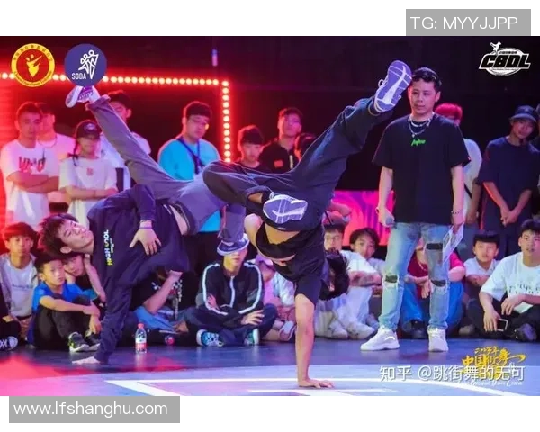 武汉街舞队的反击之路：深度解析街舞文化与团队精神的交融