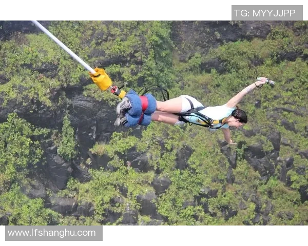 深圳攀岩队在极限运动嘉年华中的精彩表现与节奏分析