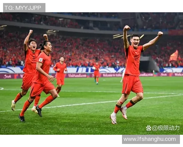 足球明星与现役球队的完美结合展现足球魅力与激情 足球明星与现役球队的完美结合展现足球魅力与激情